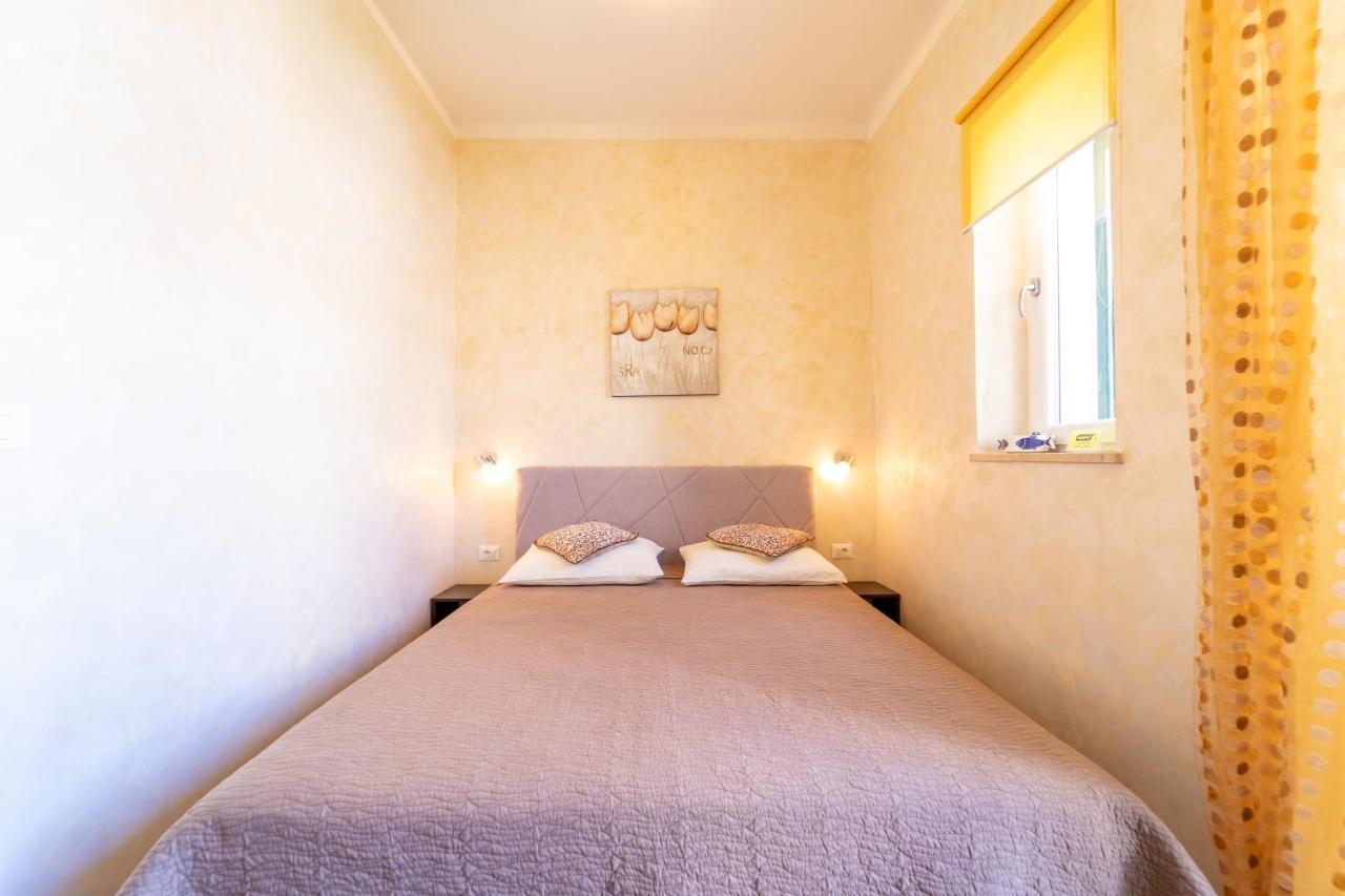 Apartments Naja Сплит Екстериор снимка